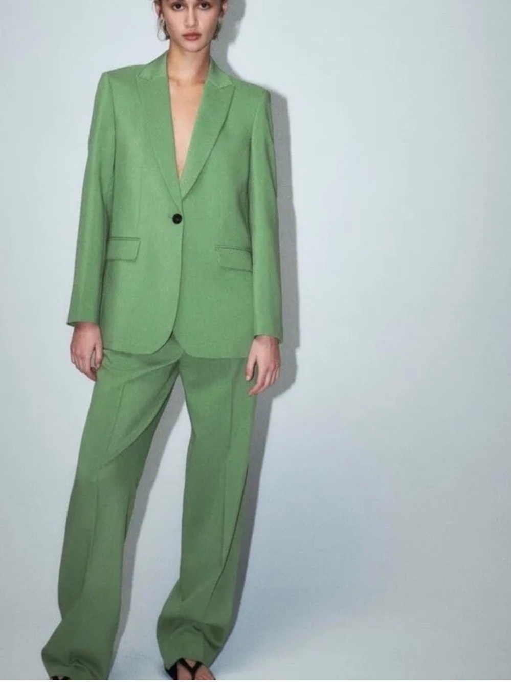 Zara Moss Green Single-Button Blazer with Wide-Leg Trousers
